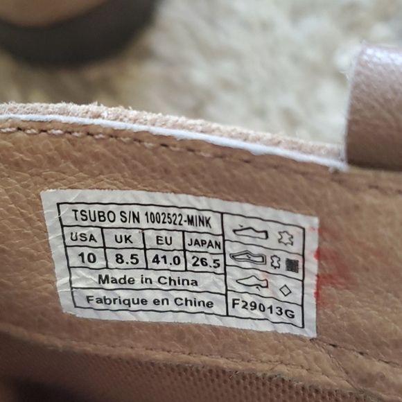 Tsubo Leonie Tan Suede Pull On Booties - Picture 7 of 9